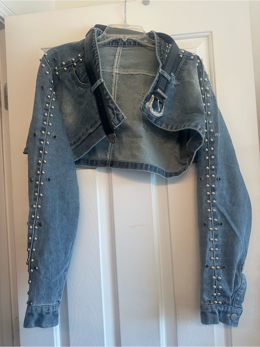 Studded Cropped Denim Jacket - Blue